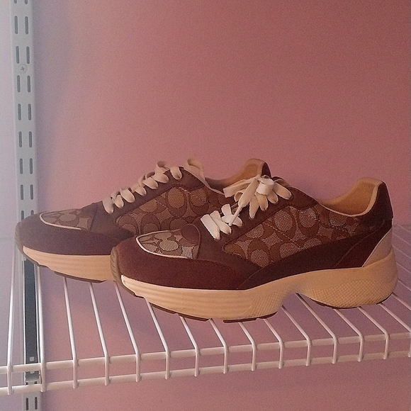 Size 10 Coach Sneakers - Picture 1 of 4